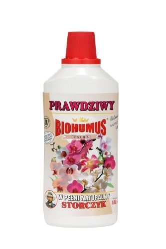 Biohumus Extra StorczykBIOHUMUS EXTRA STORCZYK jest czystym ekologicznie produktem o charakterze biodynamicznym. Jest swego rodzaju „szczepionką” uaktywniającą składniki pokarmowe podłoża, znakomicie wpływa na wzrost, kondycję i zdrowie wszelkich odmian storczyków. Sprawdzony i doceniony przez miłośników storczyków. Stosowanie:Przy każdorazowym zapotrzebowaniu na wodę, 3-4 nakrętki na 1 litr wody