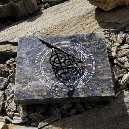 Rzeźba zegar słoneczny śląskie